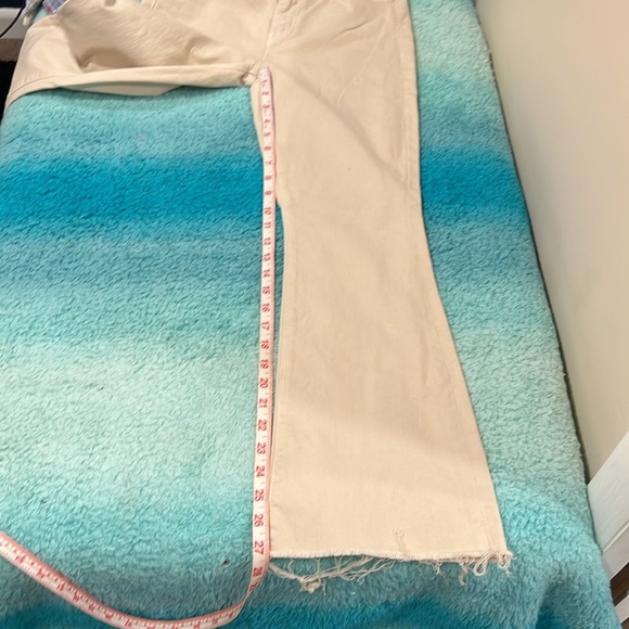 🔥Mother TheWekender Fray Cream Flare Jeans🔥 - Picture 8 of 10